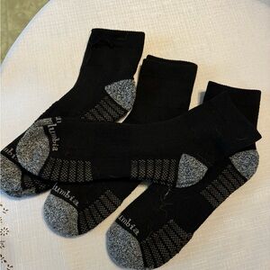 4 pairs of Columbia socks